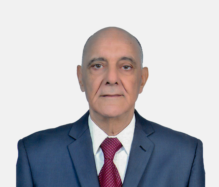 فريد الكمورية