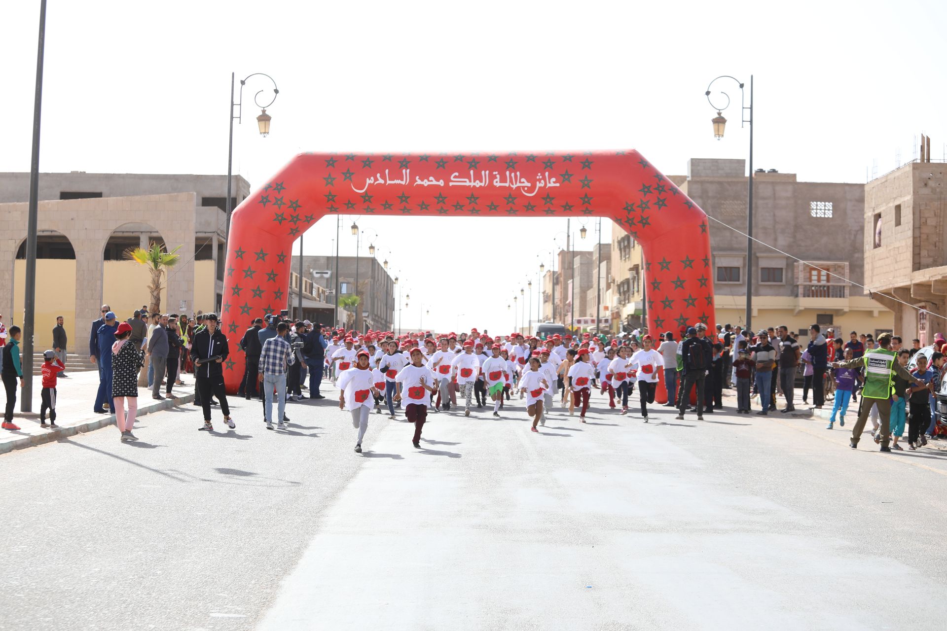 المشاركات في خطوات النصر النسائية بالسمارة